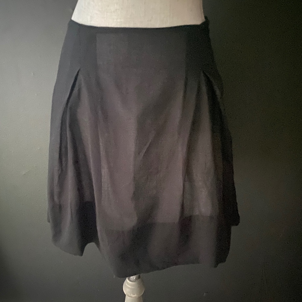 VTG GO INTERNATIONAL Black sheer & white Pleated Flare Skirt Sz 9